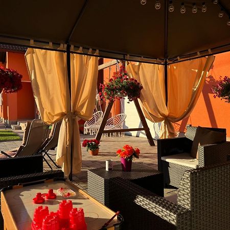 Luxury Apartment Megy Оточац Экстерьер фото